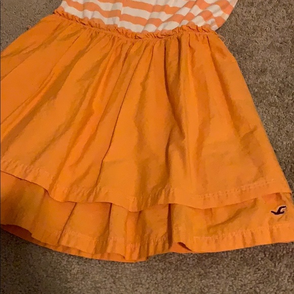 Criss-cross back orange Hollister dress - Picture 2 of 6